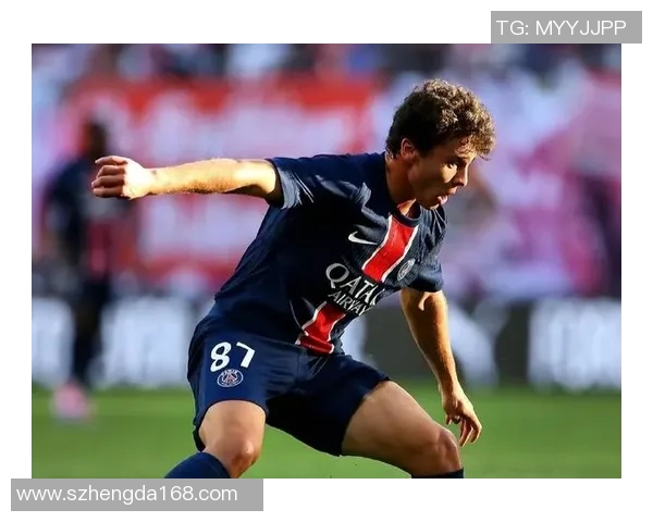 足球防守之王阵容揭秘明星球员强强联手打造无懈可击的防线